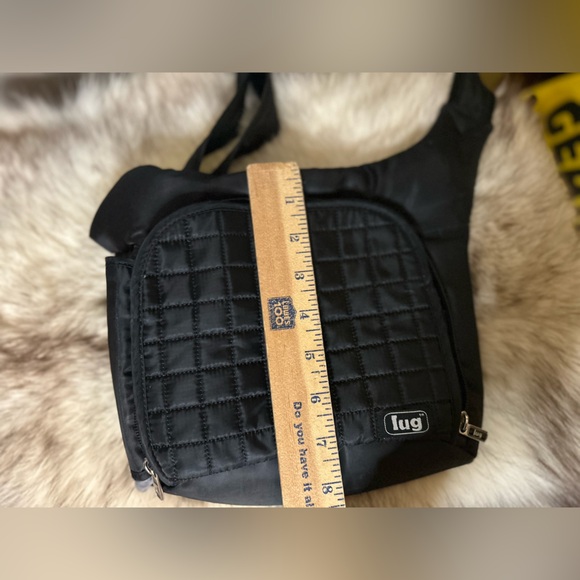 Lug crossbody bag - Picture 6 of 14